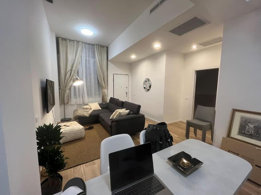 Milano Loft Apartment Bagian luar foto