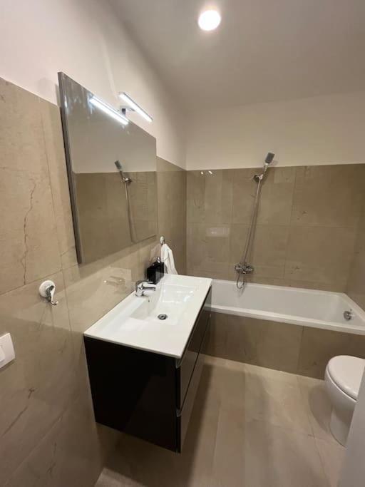 Milano Loft Apartment Bagian luar foto